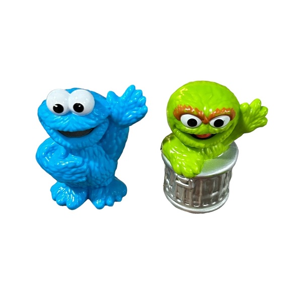 Sesame Street Workshop Figures Elmo Cookie Monster & More - Picture 4 of 5